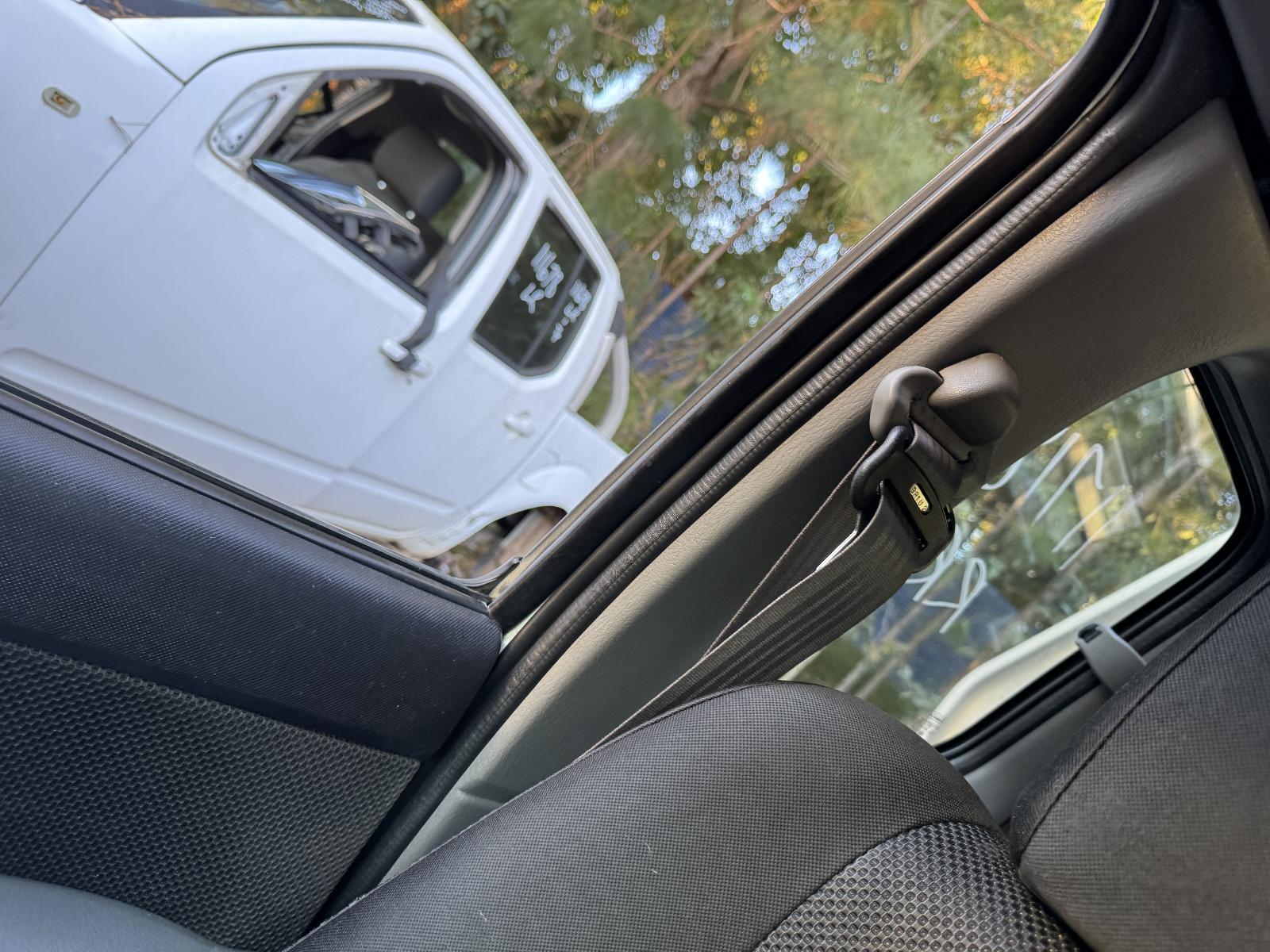 View MAZDA BT50 2011 2 Door Utility Breaking