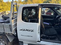 View MAZDA BT50 2011 2 Door Utility Breaking