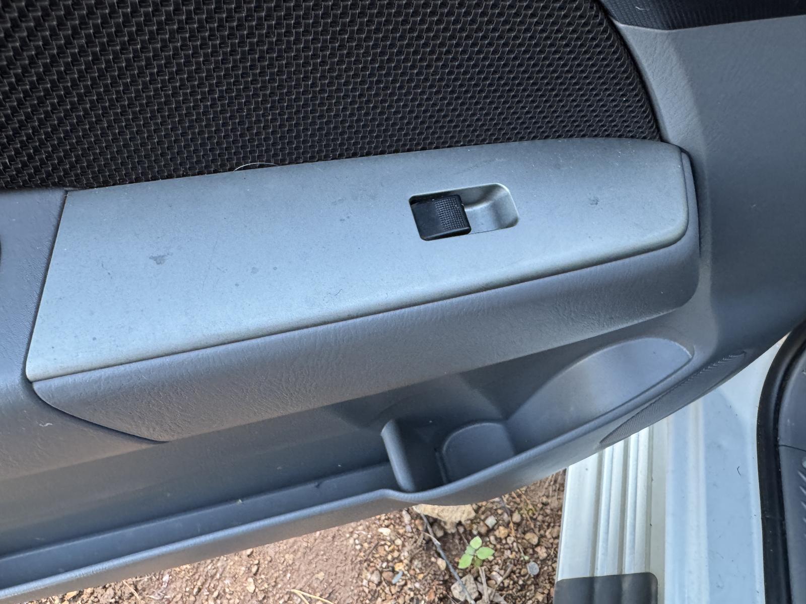 View MAZDA BT50 2011 2 Door Utility Breaking