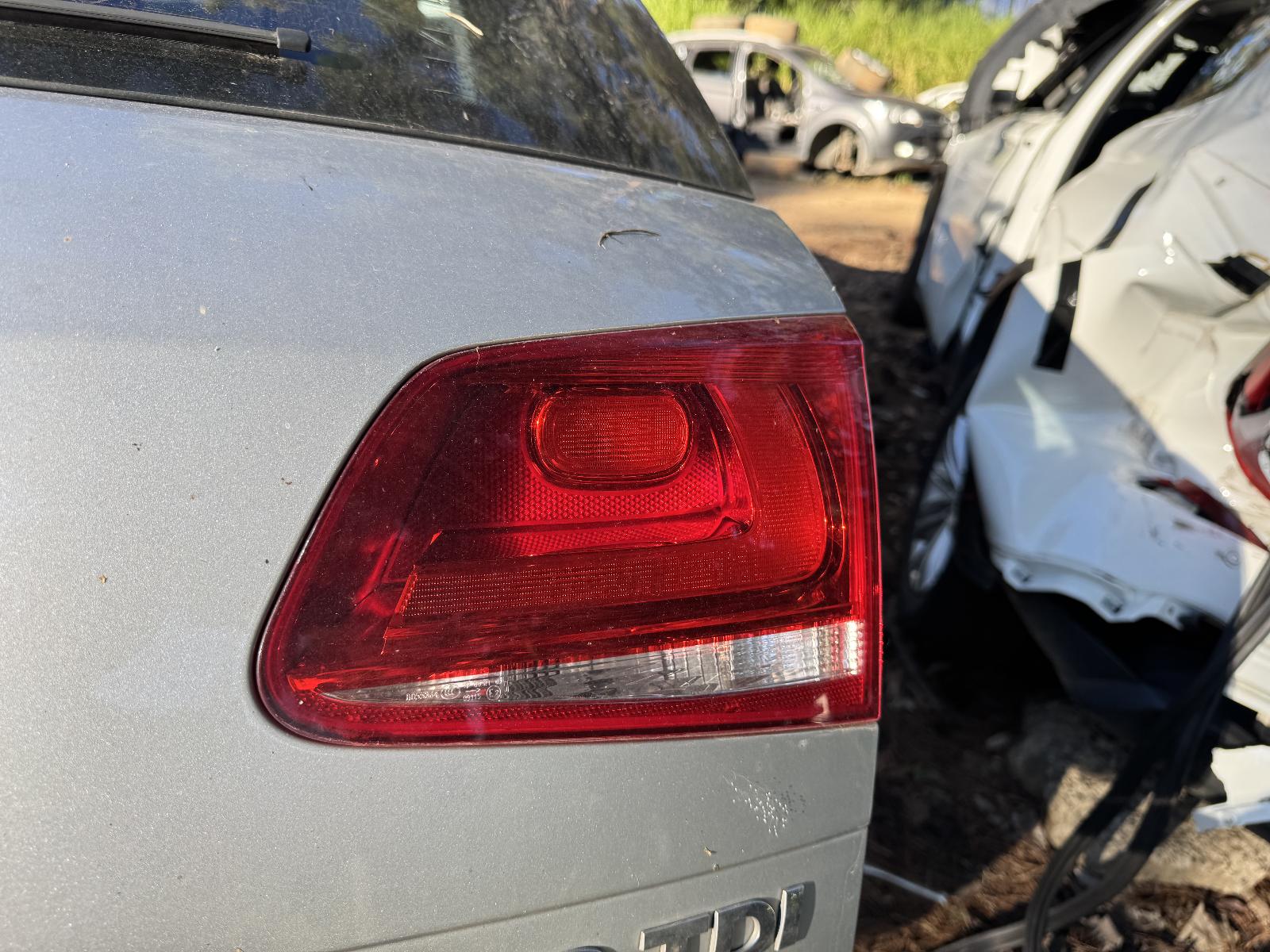 View VOLKSWAGEN TOUAREG 2011 5 Door Station Wagon Breaking