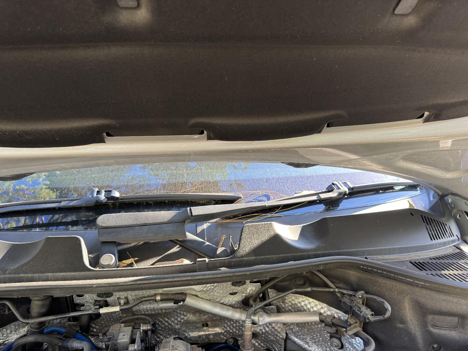 View VOLKSWAGEN TOUAREG 2011 5 Door Station Wagon Breaking