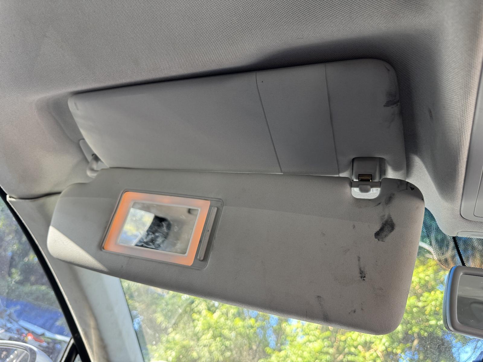 View VOLKSWAGEN TOUAREG 2011 5 Door Station Wagon Breaking