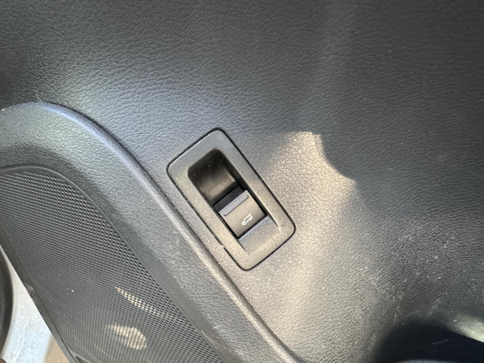 View VOLKSWAGEN TOUAREG 2011 5 Door Station Wagon Breaking