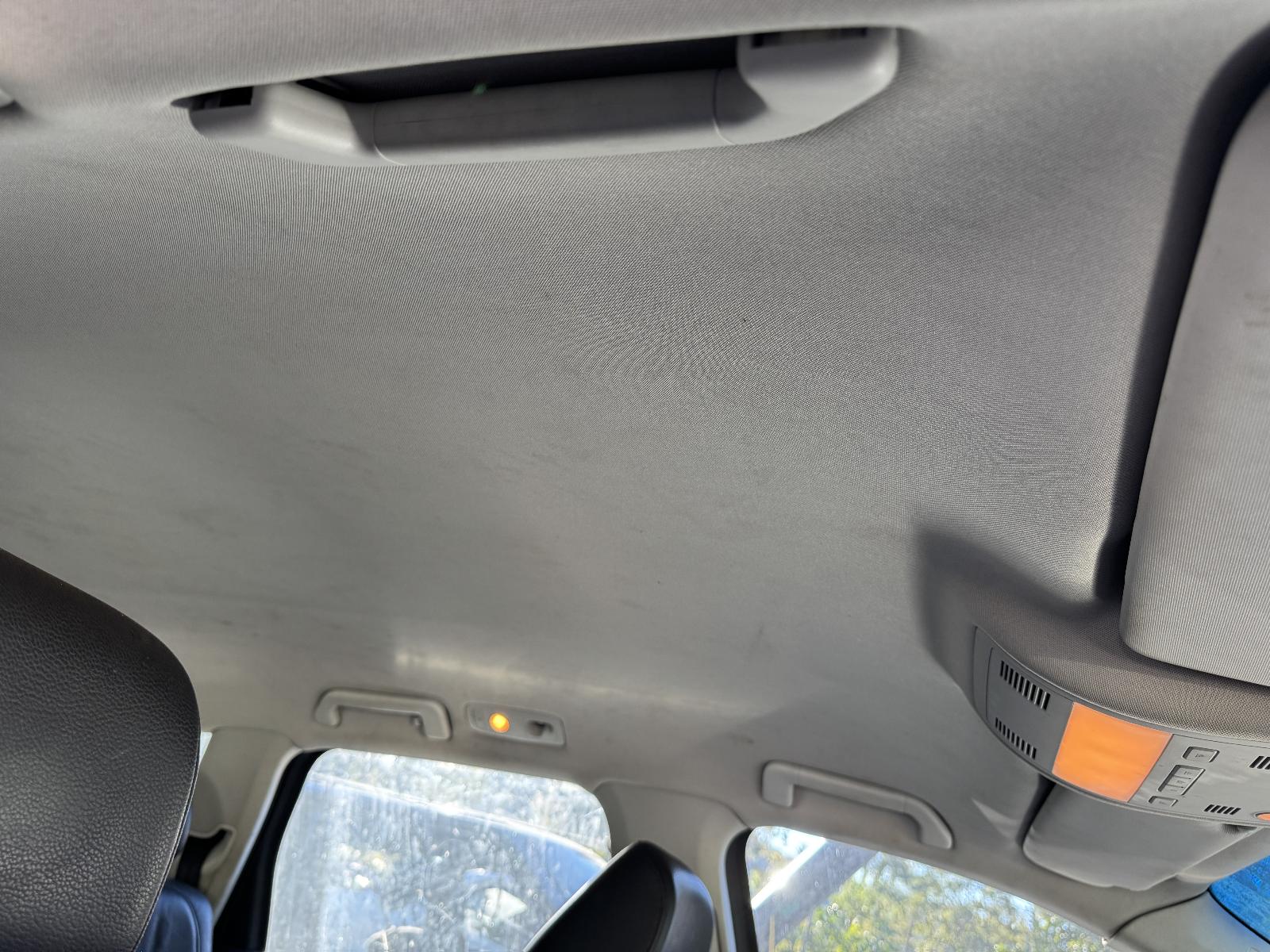 View VOLKSWAGEN TOUAREG 2011 5 Door Station Wagon Breaking