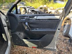 View VOLKSWAGEN TOUAREG 2011 5 Door Station Wagon Breaking