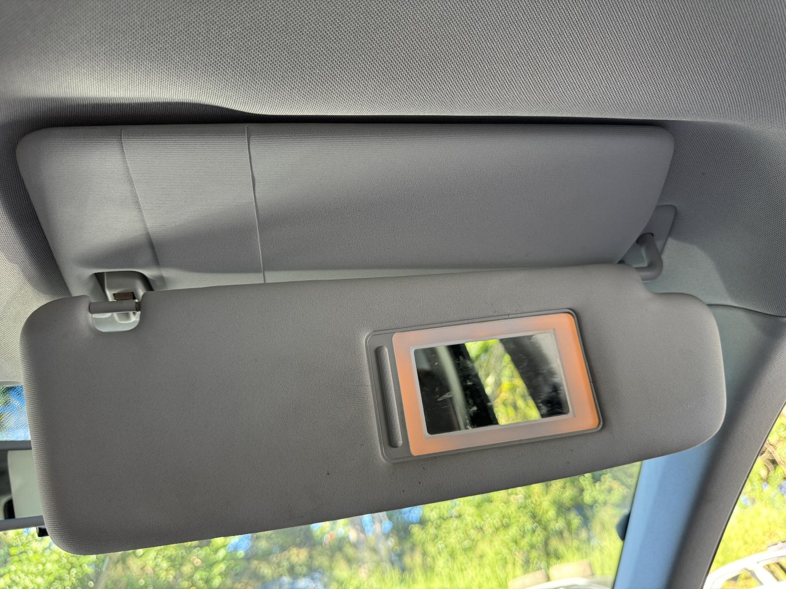 View VOLKSWAGEN TOUAREG 2011 5 Door Station Wagon Breaking
