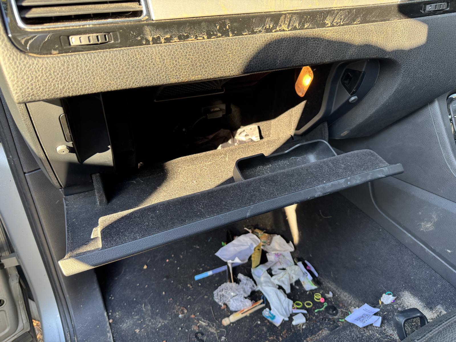 View VOLKSWAGEN TOUAREG 2011 5 Door Station Wagon Breaking