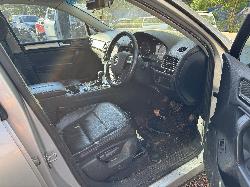 View VOLKSWAGEN TOUAREG 2011 5 Door Station Wagon Breaking