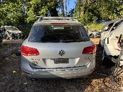 View VOLKSWAGEN TOUAREG 2011 5 Door Station Wagon Breaking