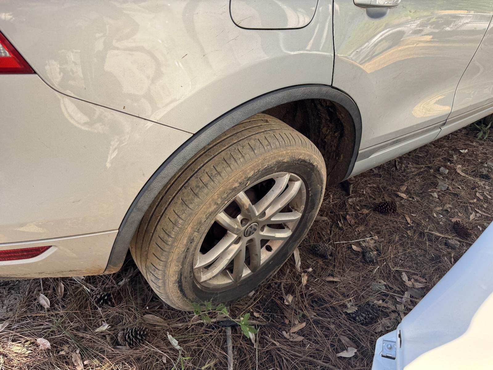 View VOLKSWAGEN TOUAREG 2011 5 Door Station Wagon Breaking