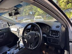 View VOLKSWAGEN TOUAREG 2011 5 Door Station Wagon Breaking