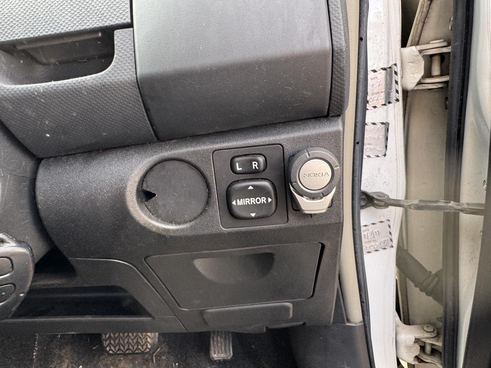View TOYOTA YARIS 2006 3 Door Hatchback Breaking