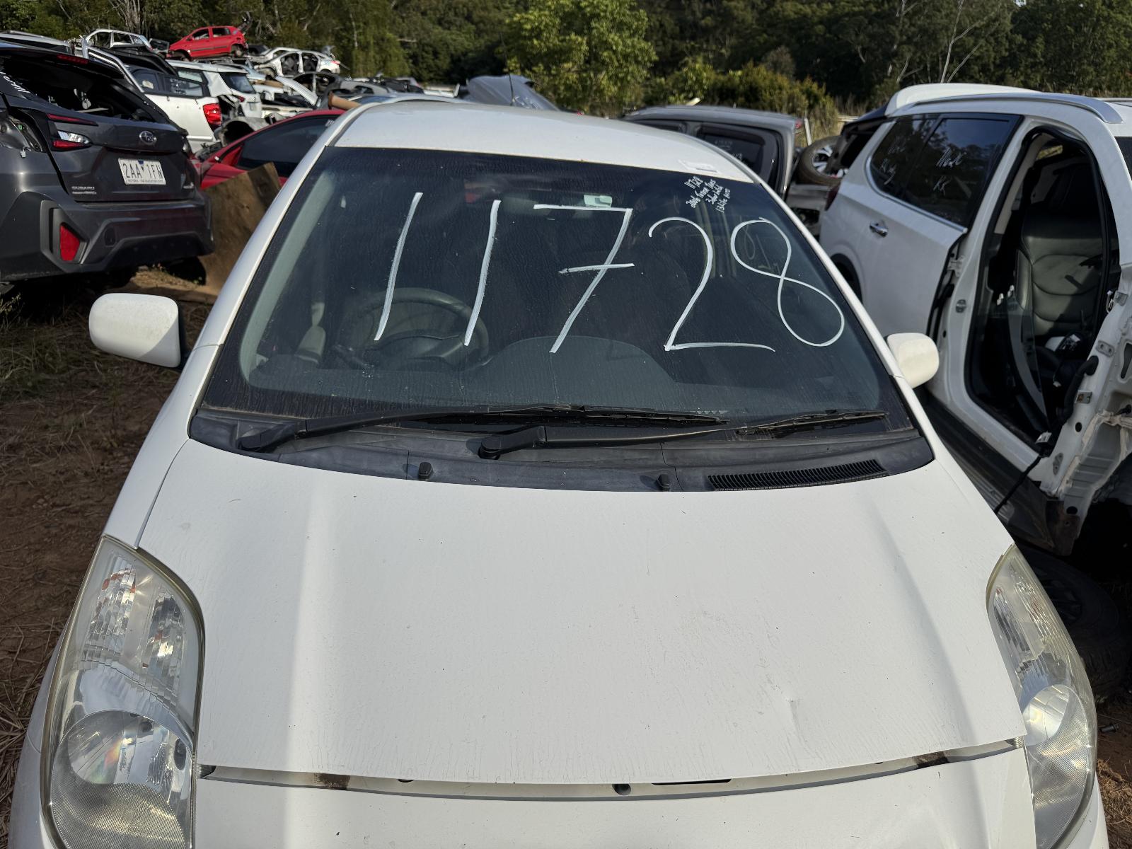 View TOYOTA YARIS 2006 3 Door Hatchback Breaking