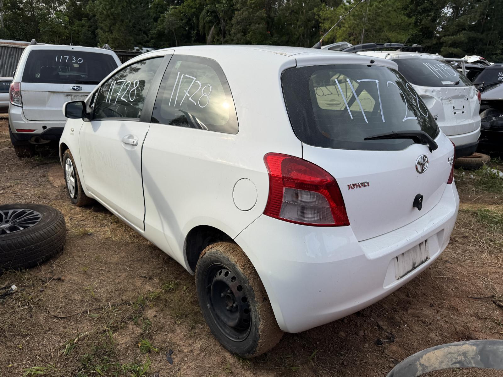 View TOYOTA YARIS 2006 3 Door Hatchback Breaking