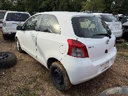 View TOYOTA YARIS 2006 3 Door Hatchback Breaking