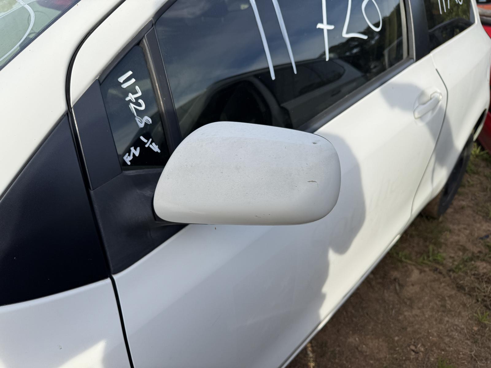 View TOYOTA YARIS 2006 3 Door Hatchback Breaking