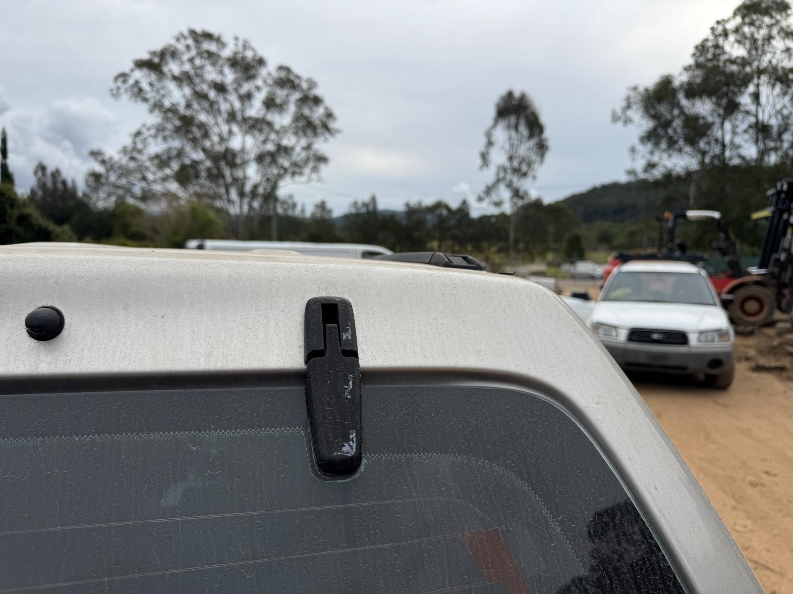 View FORD ESCAPE 2007 4 Door Station Wagon Breaking