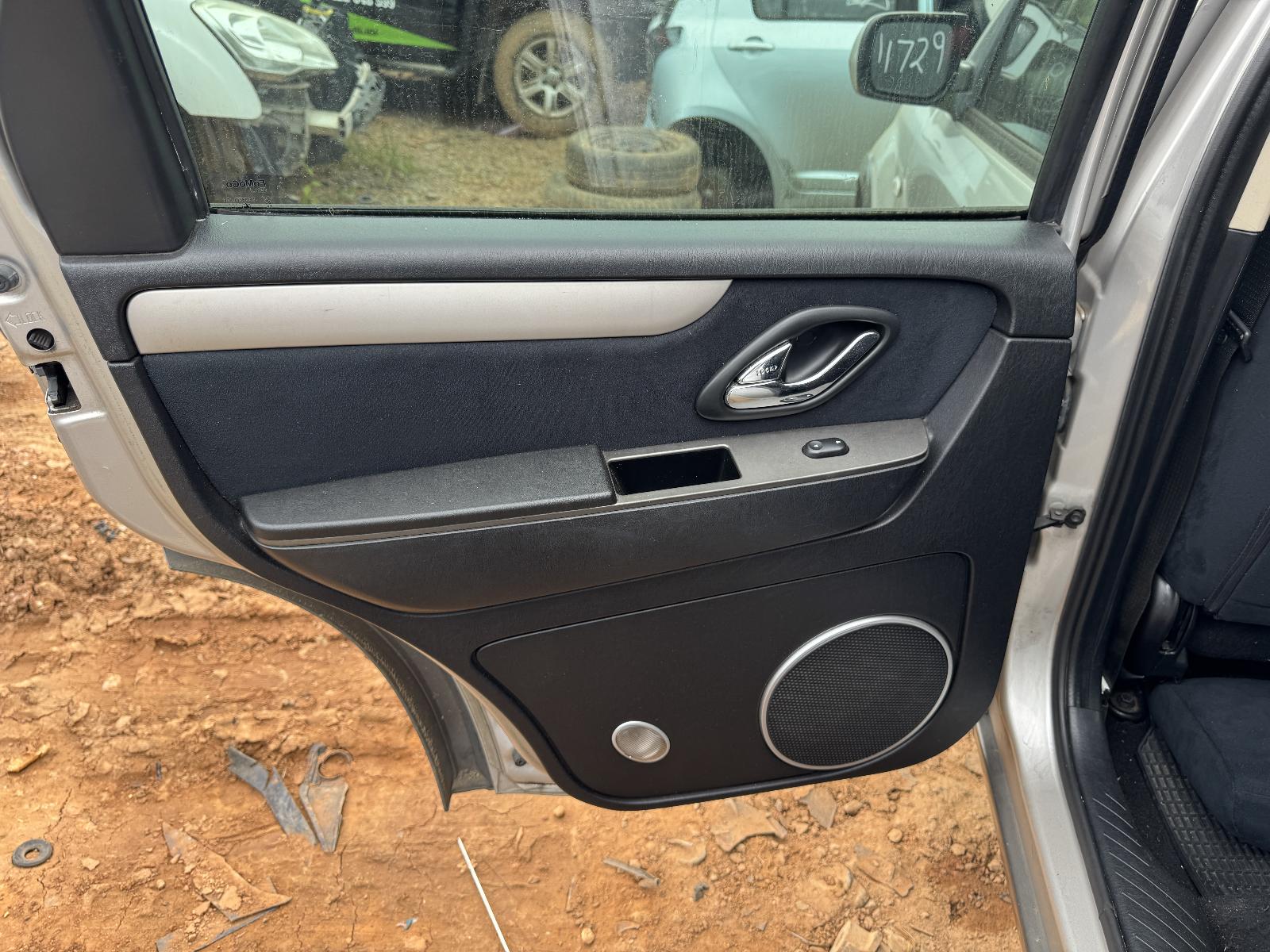 View FORD ESCAPE 2007 4 Door Station Wagon Breaking