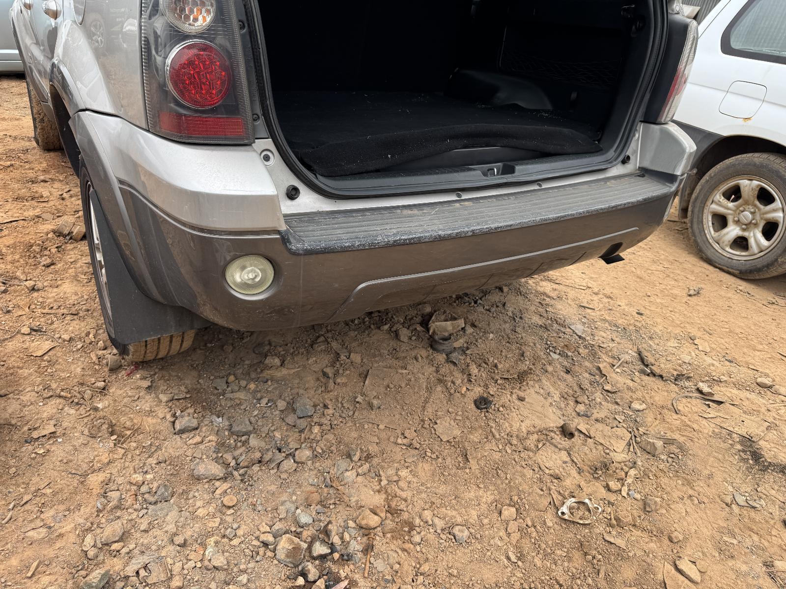 View FORD ESCAPE 2007 4 Door Station Wagon Breaking