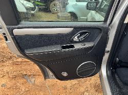 View FORD ESCAPE 2007 4 Door Station Wagon Breaking