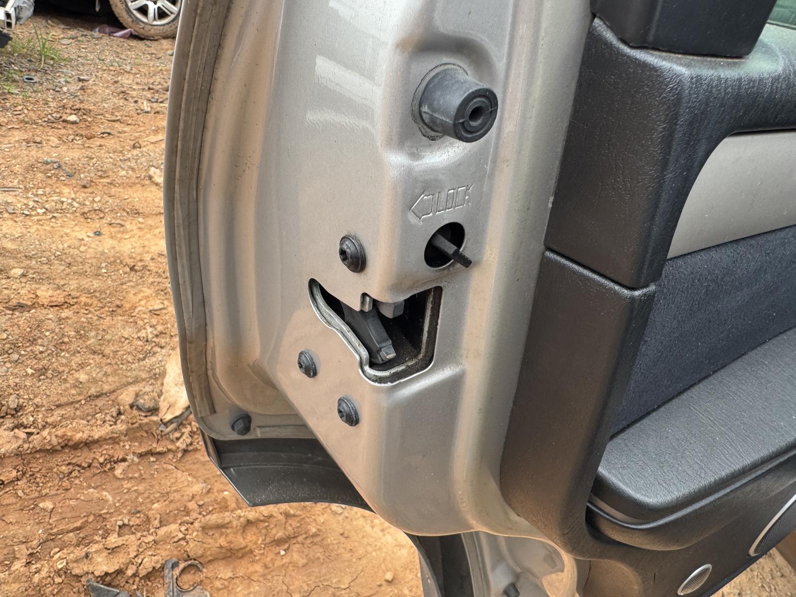 View FORD ESCAPE 2007 4 Door Station Wagon Breaking