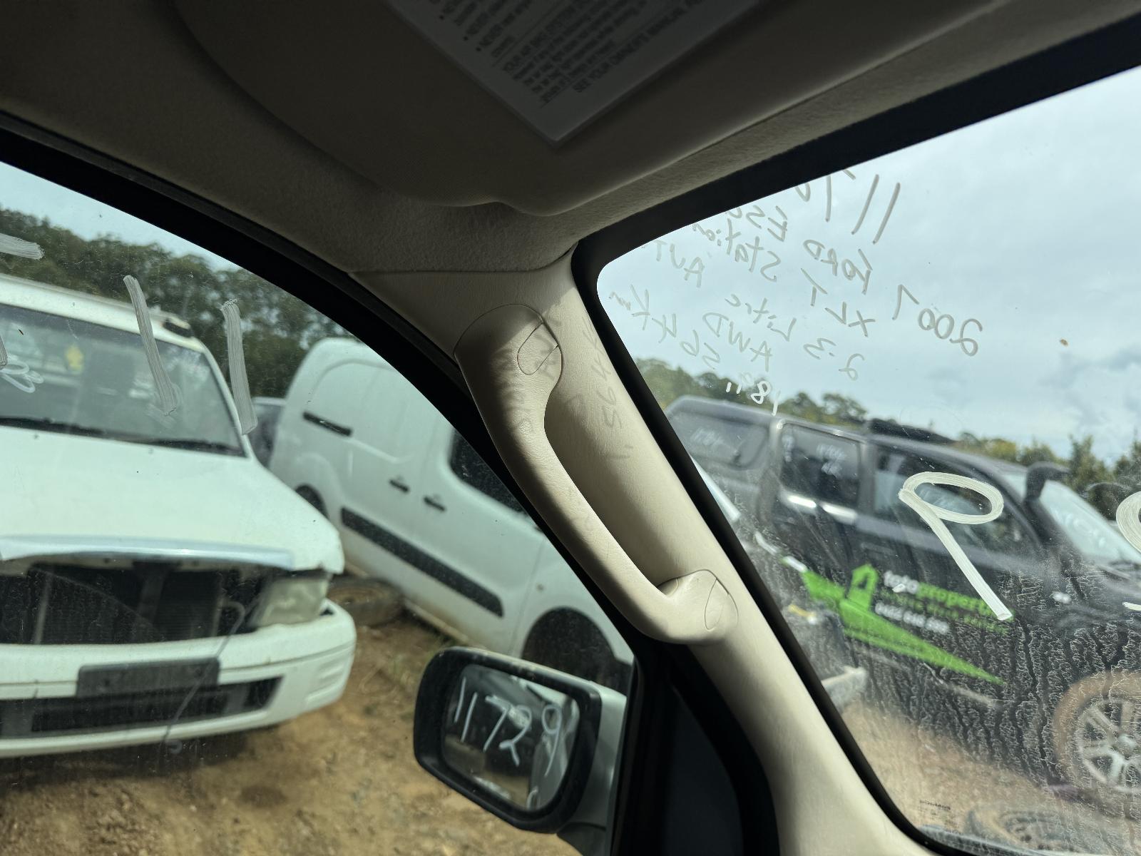 View FORD ESCAPE 2007 4 Door Station Wagon Breaking