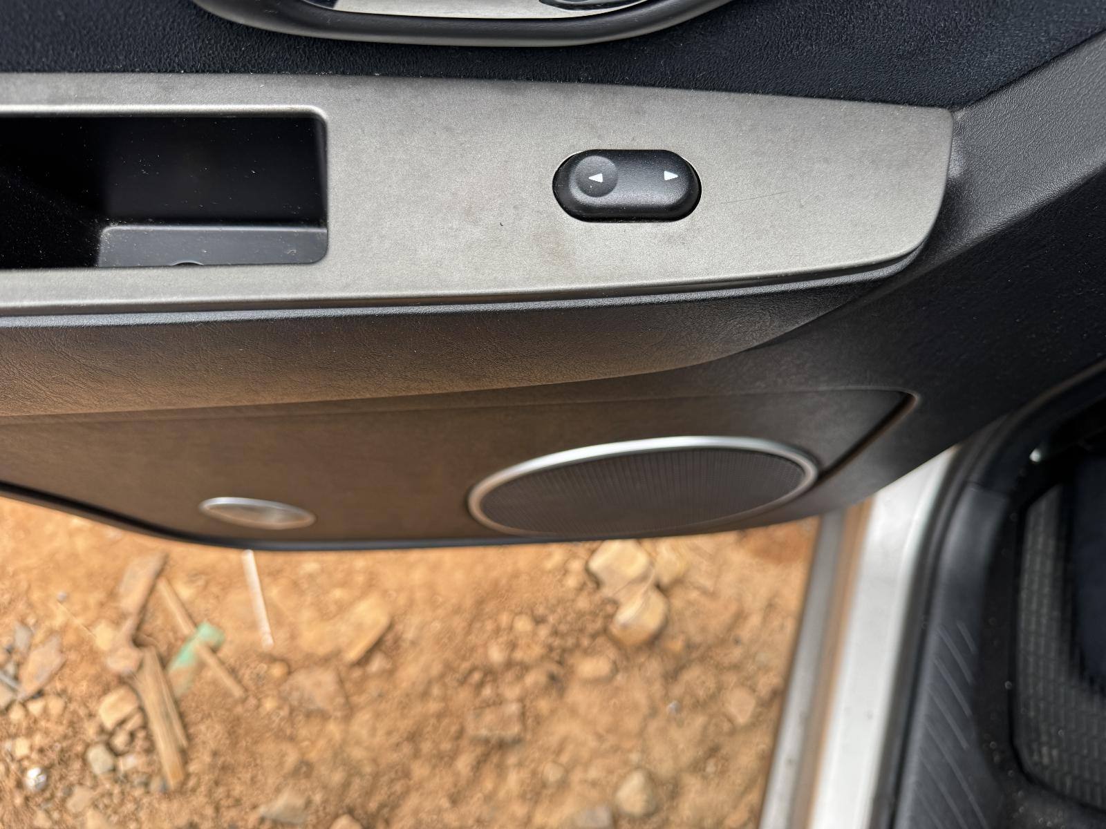View FORD ESCAPE 2007 4 Door Station Wagon Breaking