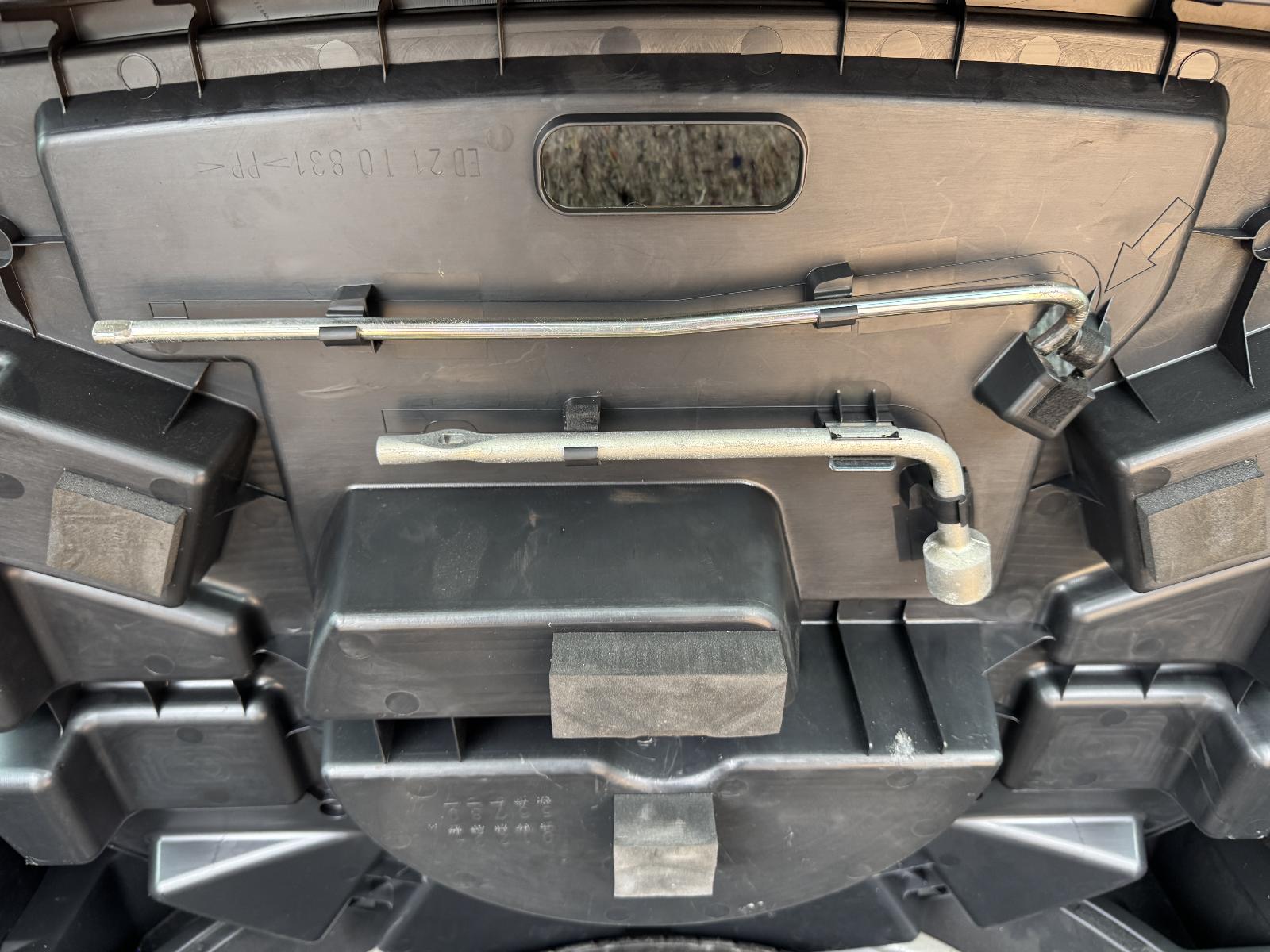 View FORD ESCAPE 2007 4 Door Station Wagon Breaking
