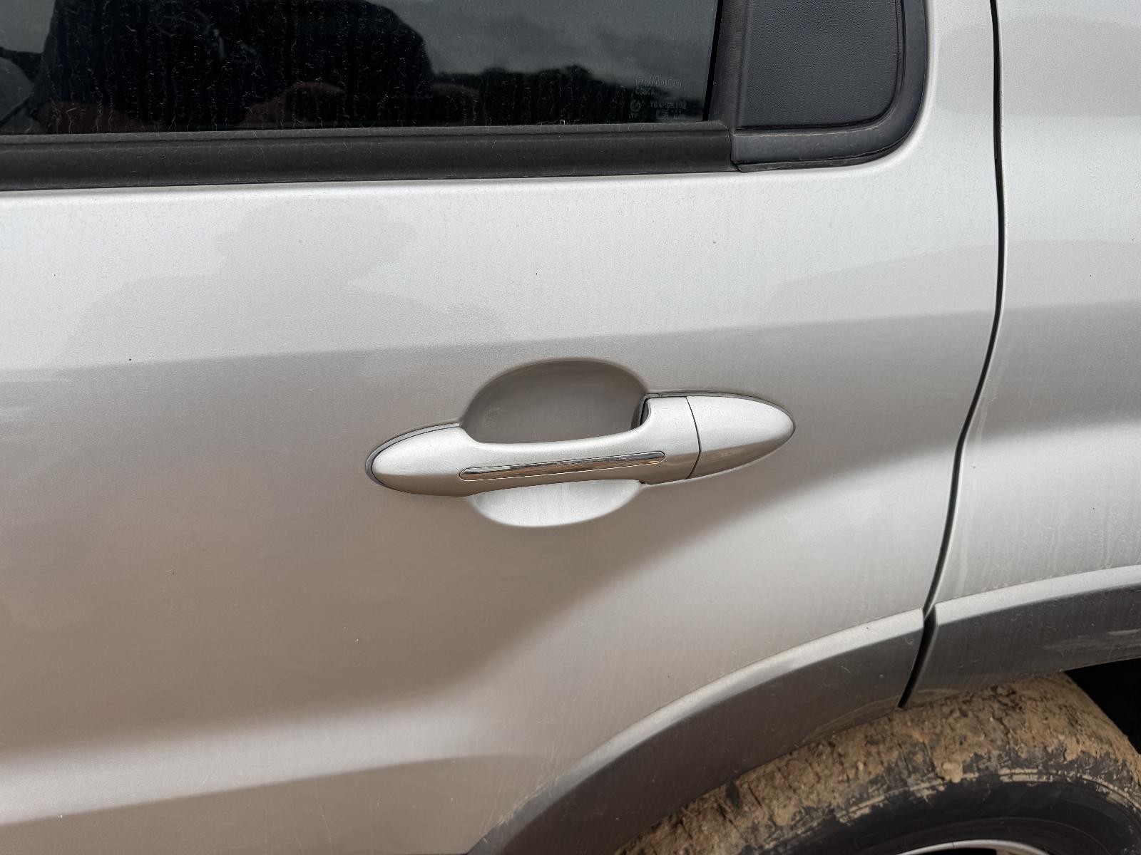 View FORD ESCAPE 2007 4 Door Station Wagon Breaking