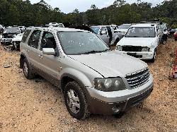 View FORD ESCAPE 2007 4 Door Station Wagon Breaking
