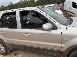 View FORD ESCAPE 2007 4 Door Station Wagon Breaking