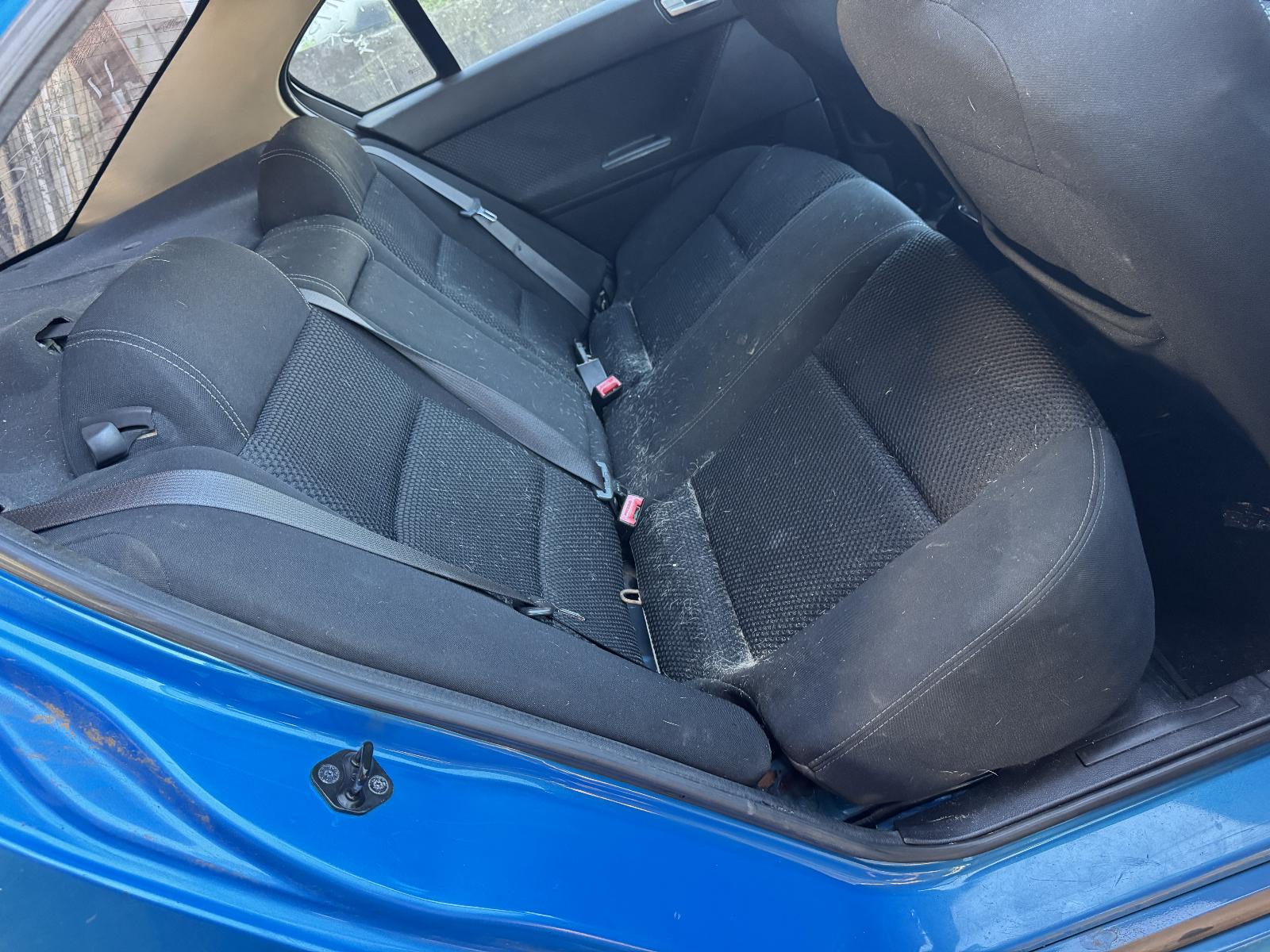 View FORD FALCON 2010 4 Door Sedan Breaking