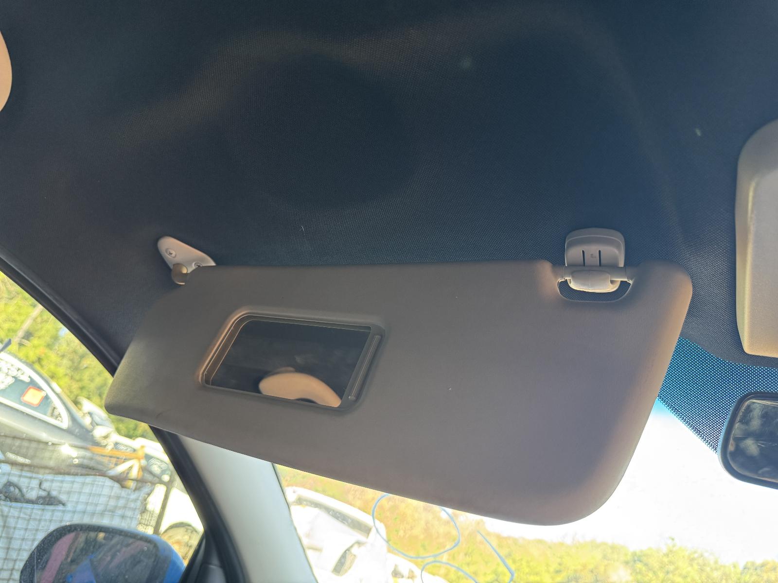 View FORD FALCON 2010 4 Door Sedan Breaking
