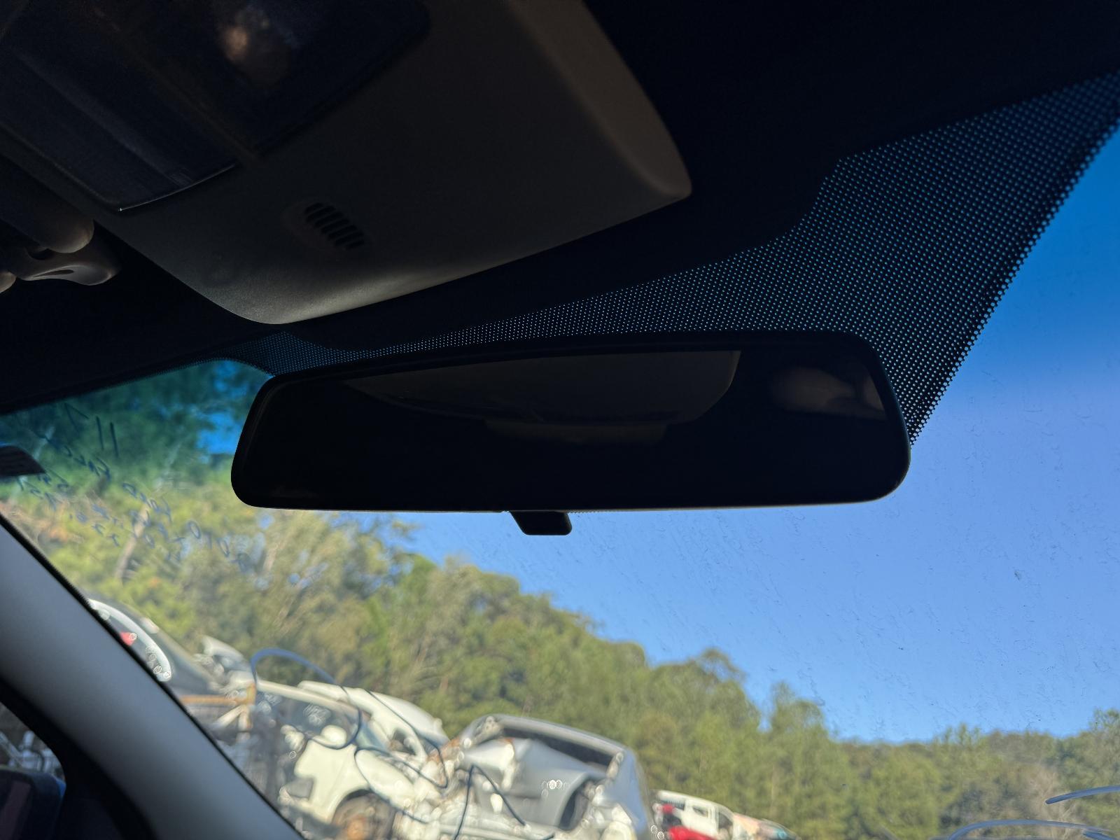 View FORD FALCON 2010 4 Door Sedan Breaking