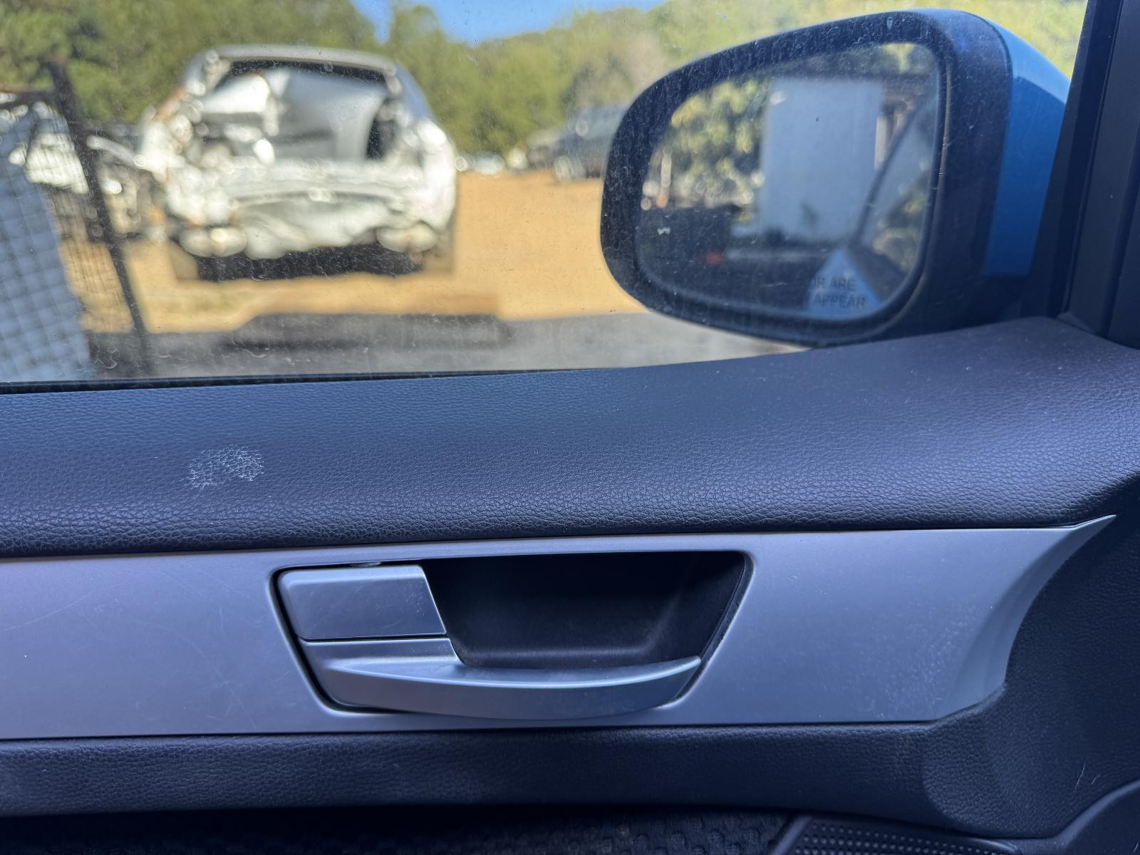 View FORD FALCON 2010 4 Door Sedan Breaking