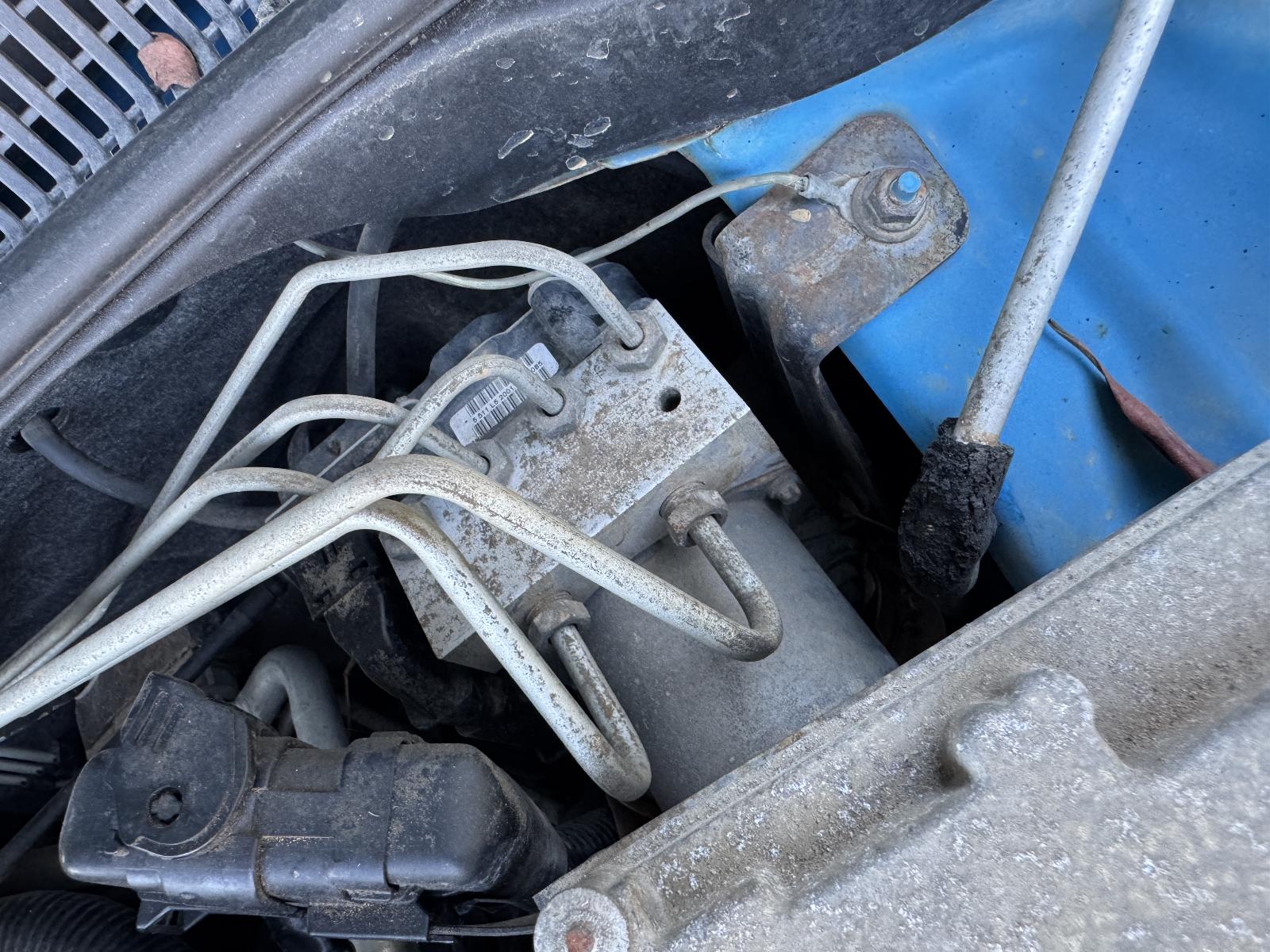 View FORD FALCON 2010 4 Door Sedan Breaking