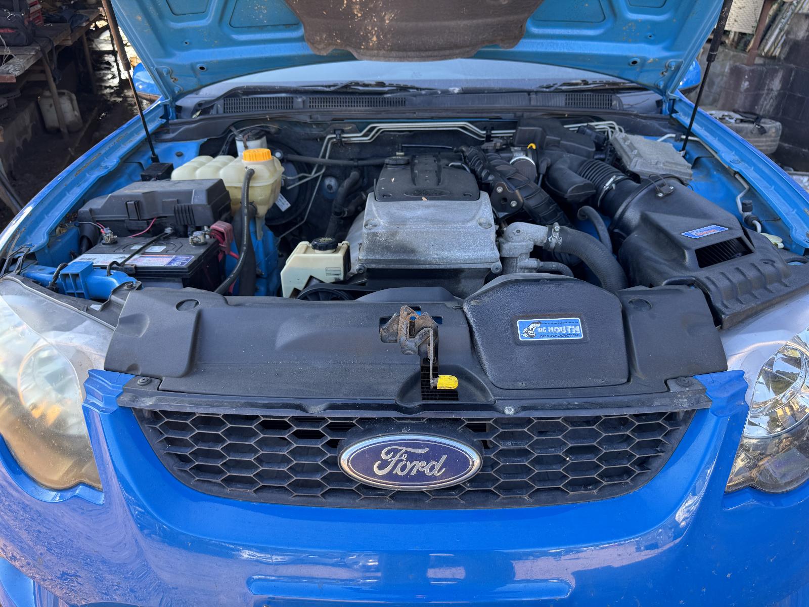 View FORD FALCON 2010 4 Door Sedan Breaking