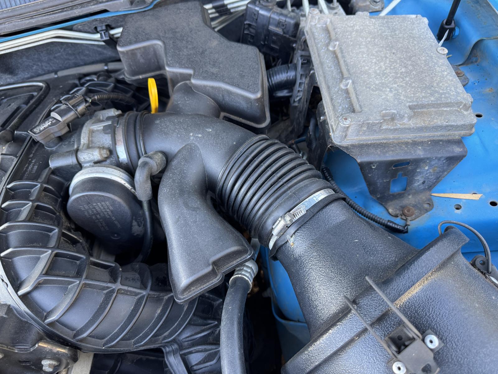 View FORD FALCON 2010 4 Door Sedan Breaking