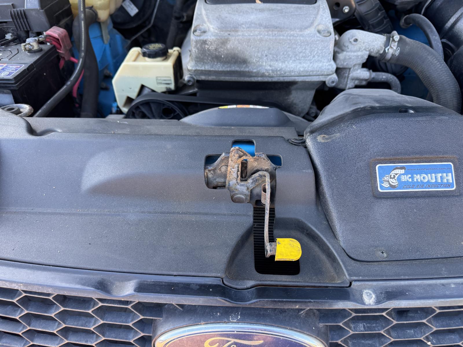 View FORD FALCON 2010 4 Door Sedan Breaking