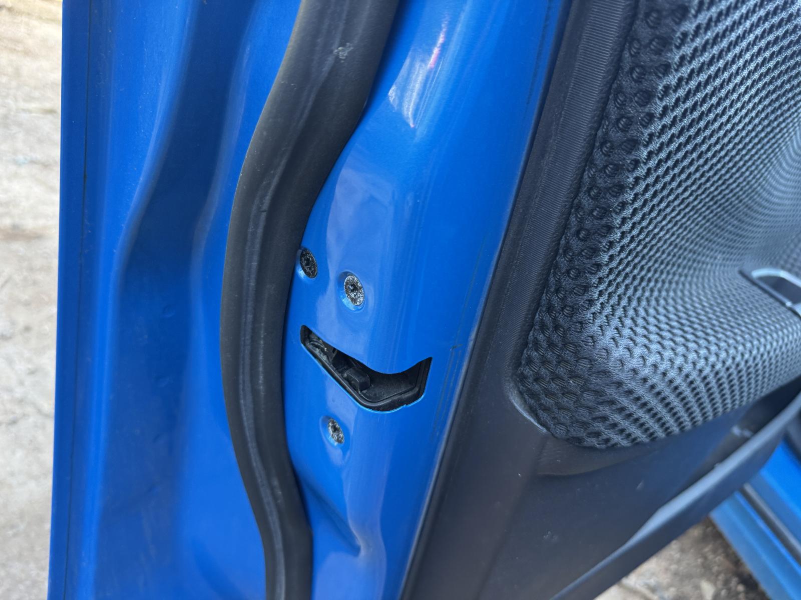View FORD FALCON 2010 4 Door Sedan Breaking