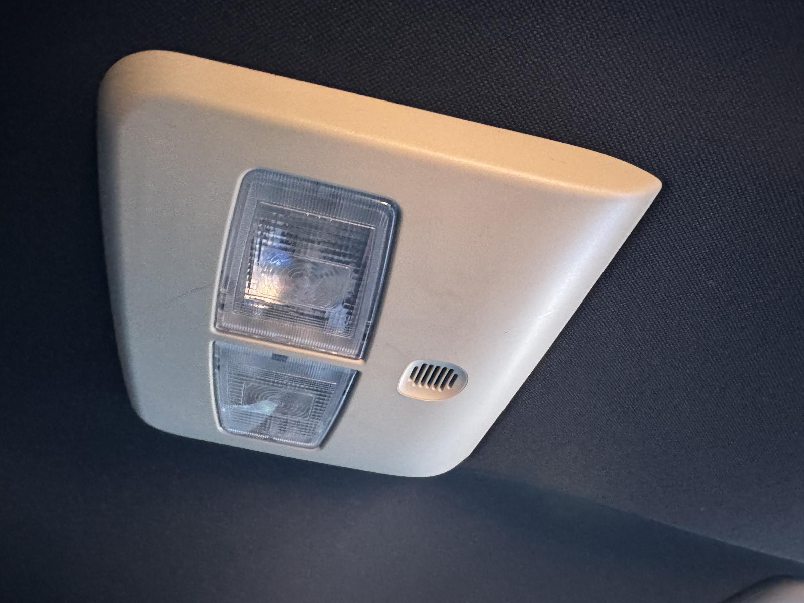 View FORD FALCON 2010 4 Door Sedan Breaking