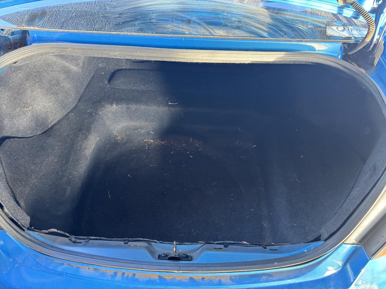 View FORD FALCON 2010 4 Door Sedan Breaking