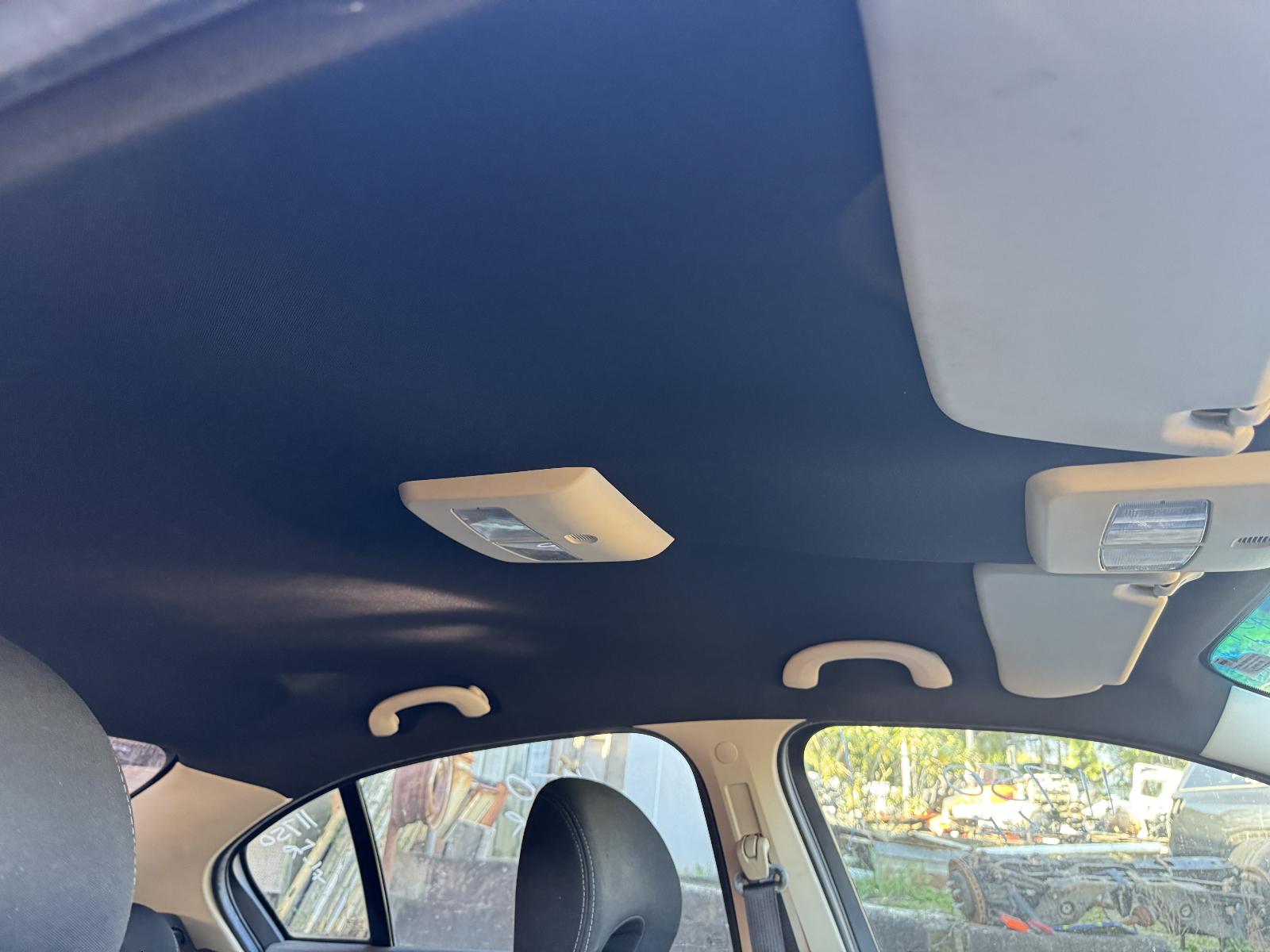 View FORD FALCON 2010 4 Door Sedan Breaking