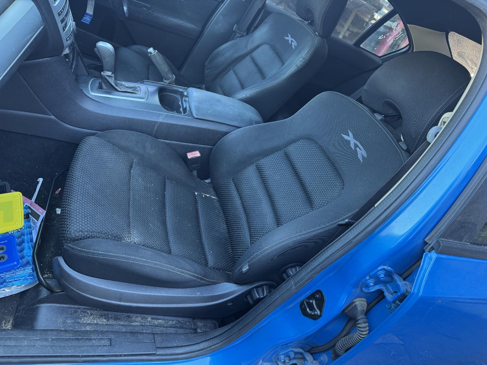 View FORD FALCON 2010 4 Door Sedan Breaking