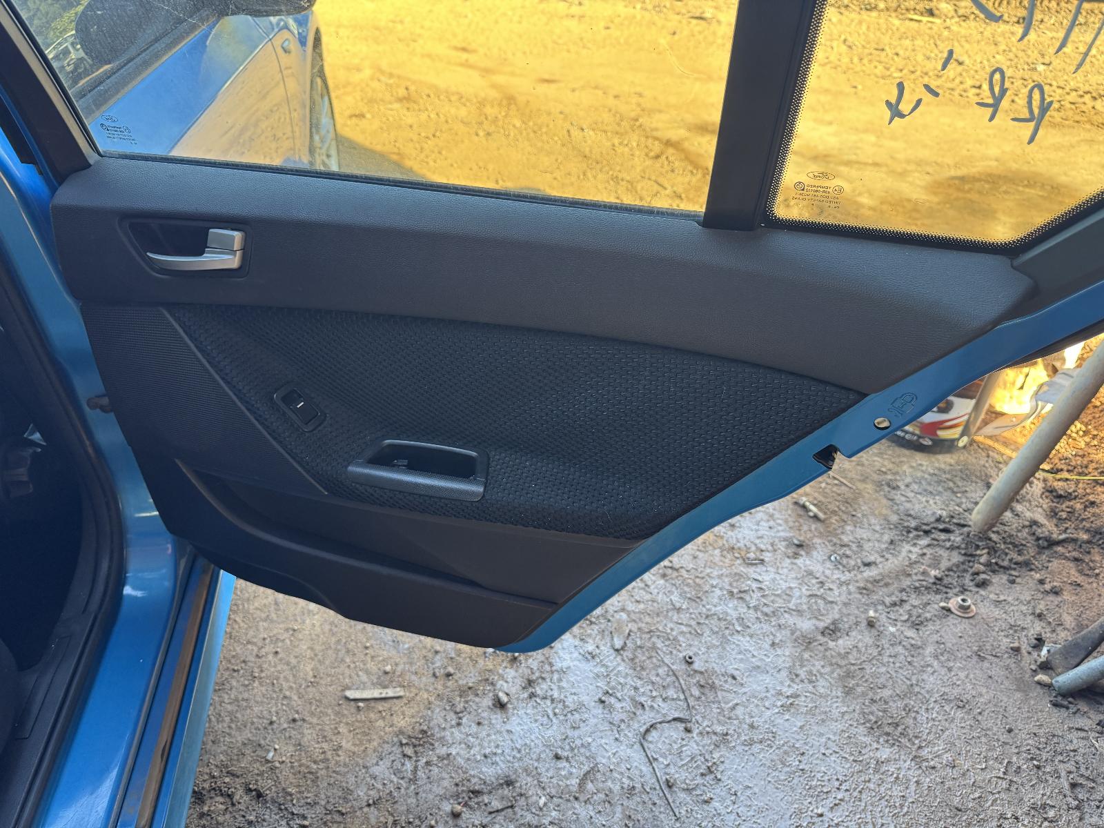 View FORD FALCON 2010 4 Door Sedan Breaking
