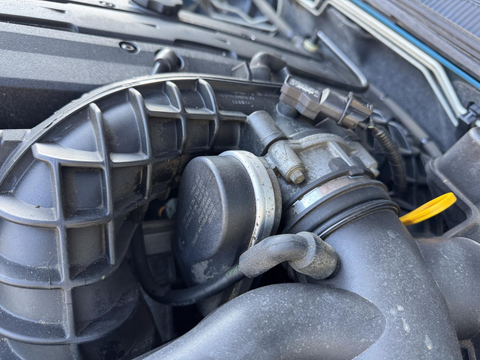 View FORD FALCON 2010 4 Door Sedan Breaking
