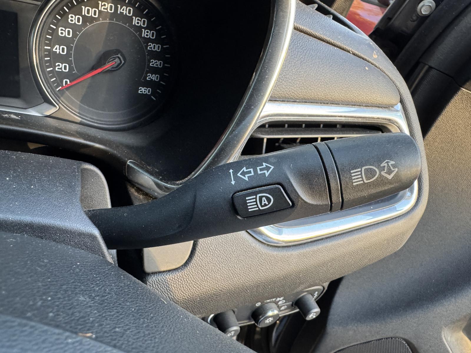 View HOLDEN EQUINOX 2018 5 Door Station Wagon Breaking