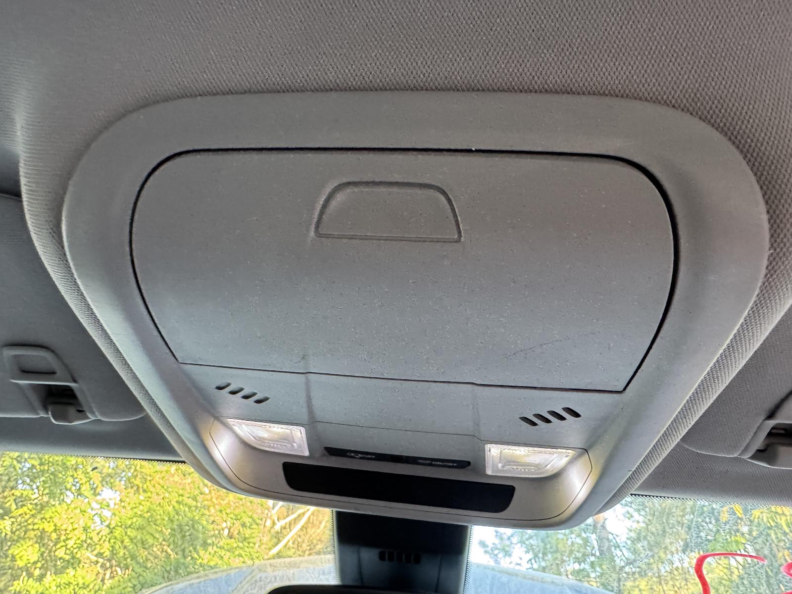 View HOLDEN EQUINOX 2018 5 Door Station Wagon Breaking