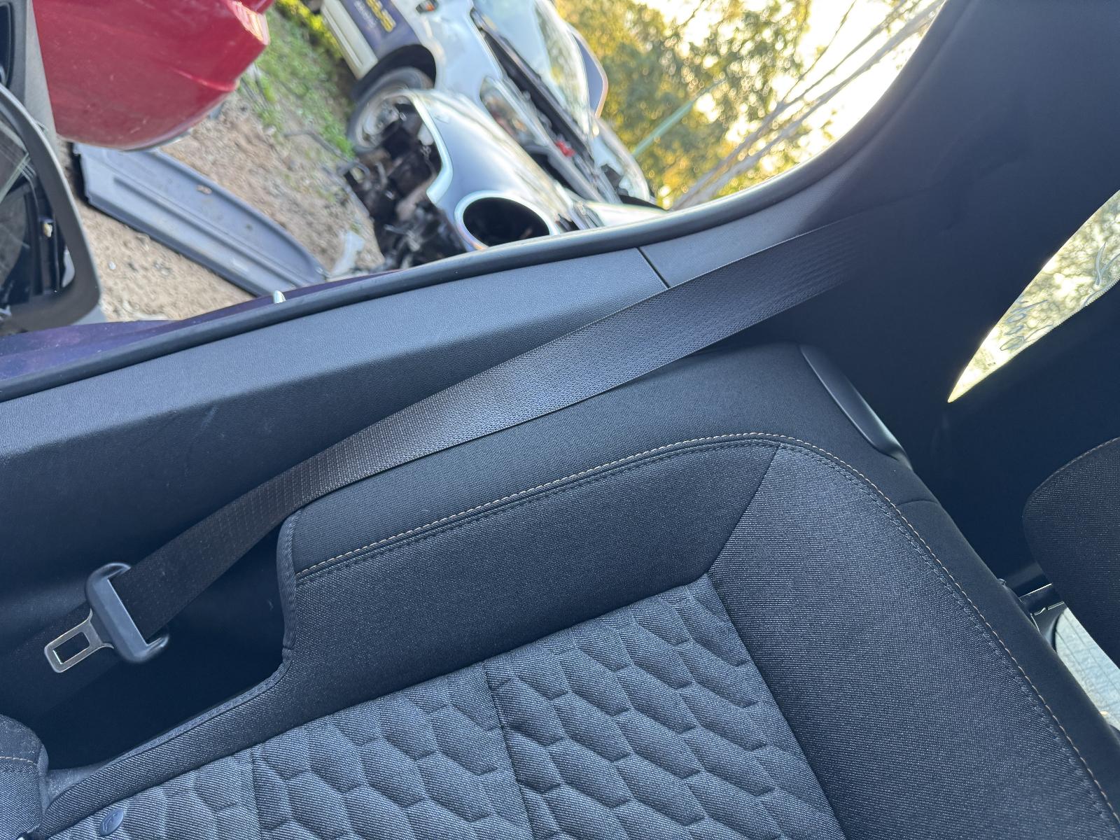 View HOLDEN EQUINOX 2018 5 Door Station Wagon Breaking