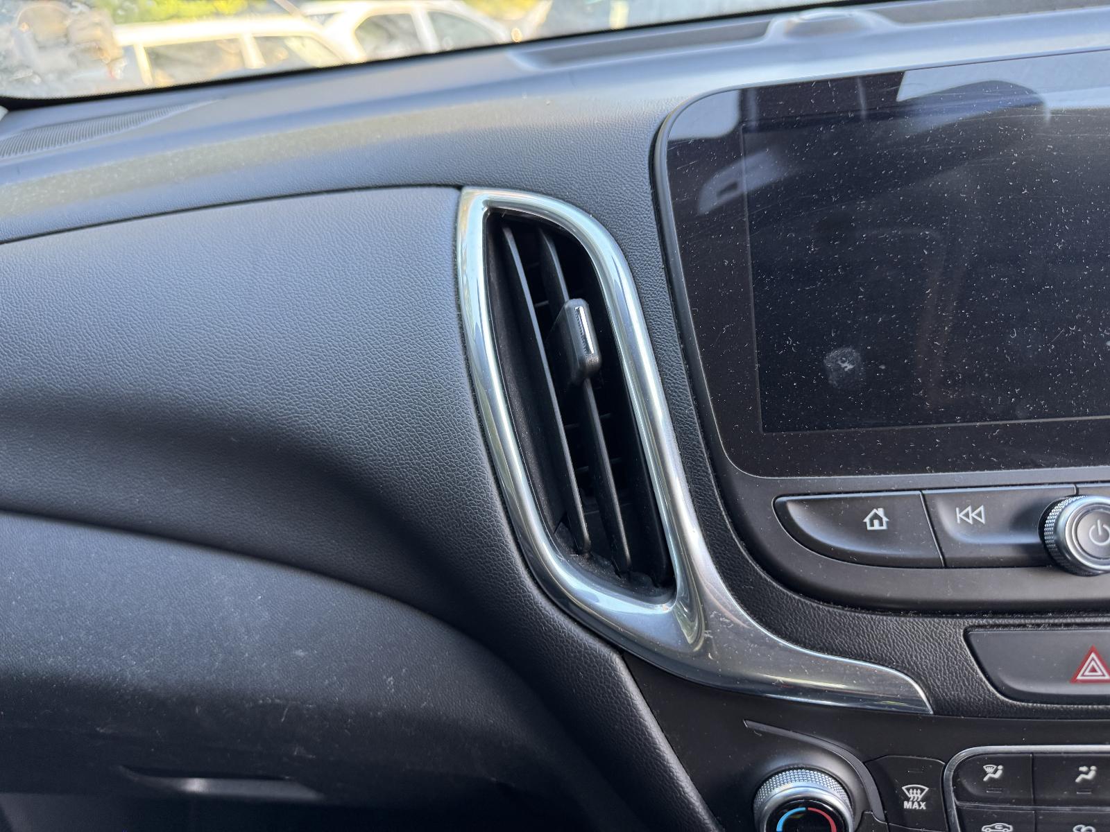 View HOLDEN EQUINOX 2018 5 Door Station Wagon Breaking